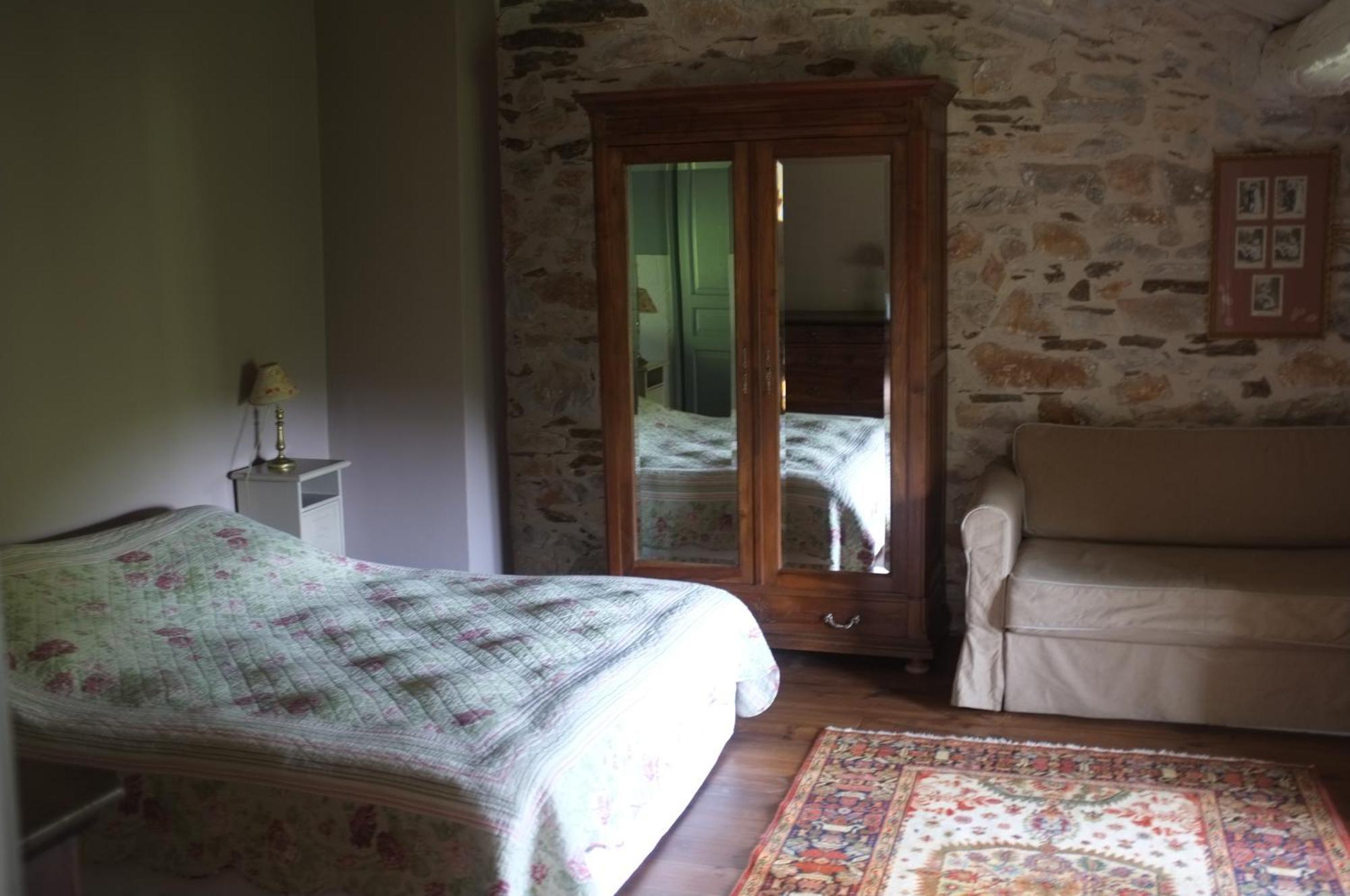 Nabat Le Haut, Chambre Et Table D'Hotes Courniou Dış mekan fotoğraf